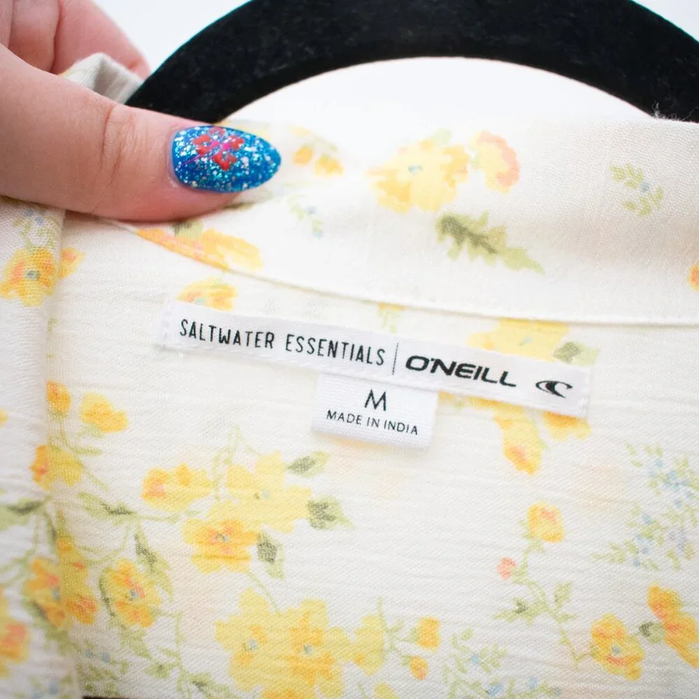 O'Neill Cover Up Medium Floral Shirt Dress NWT - Picture 3 of 6